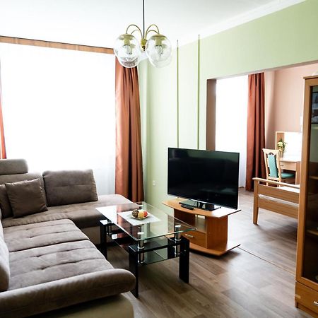 Hotel Cementar Hranice  Esterno foto