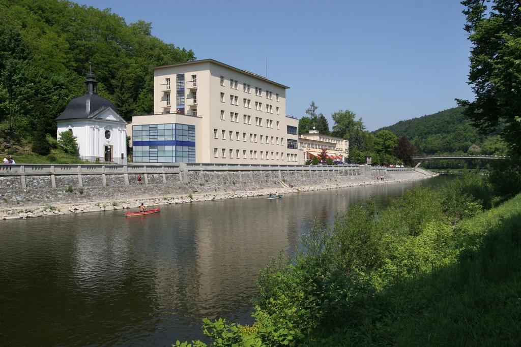 Hotel Cementar Hranice  Esterno foto
