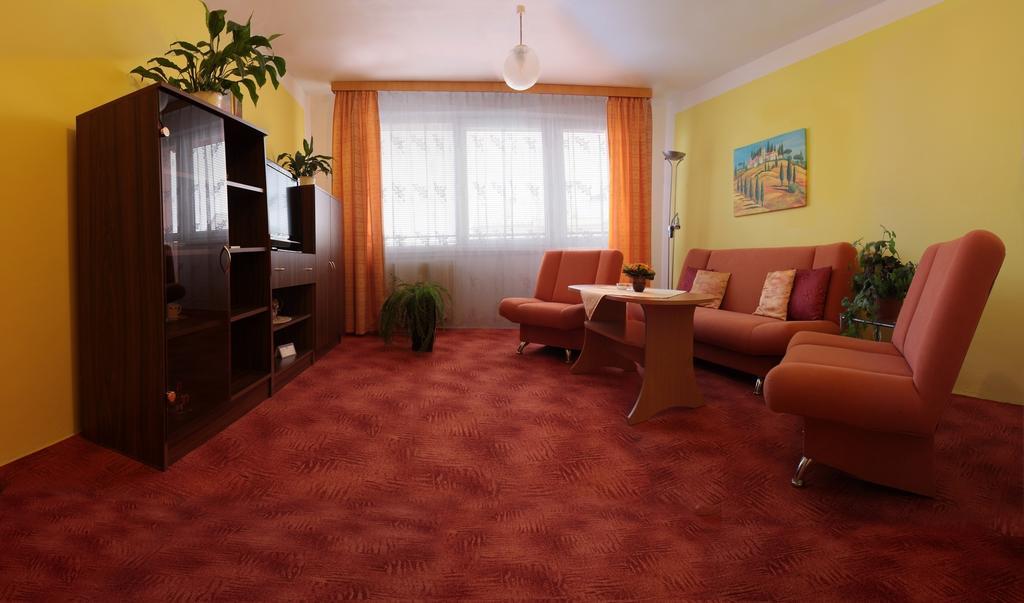 Hotel Cementar Hranice  Esterno foto